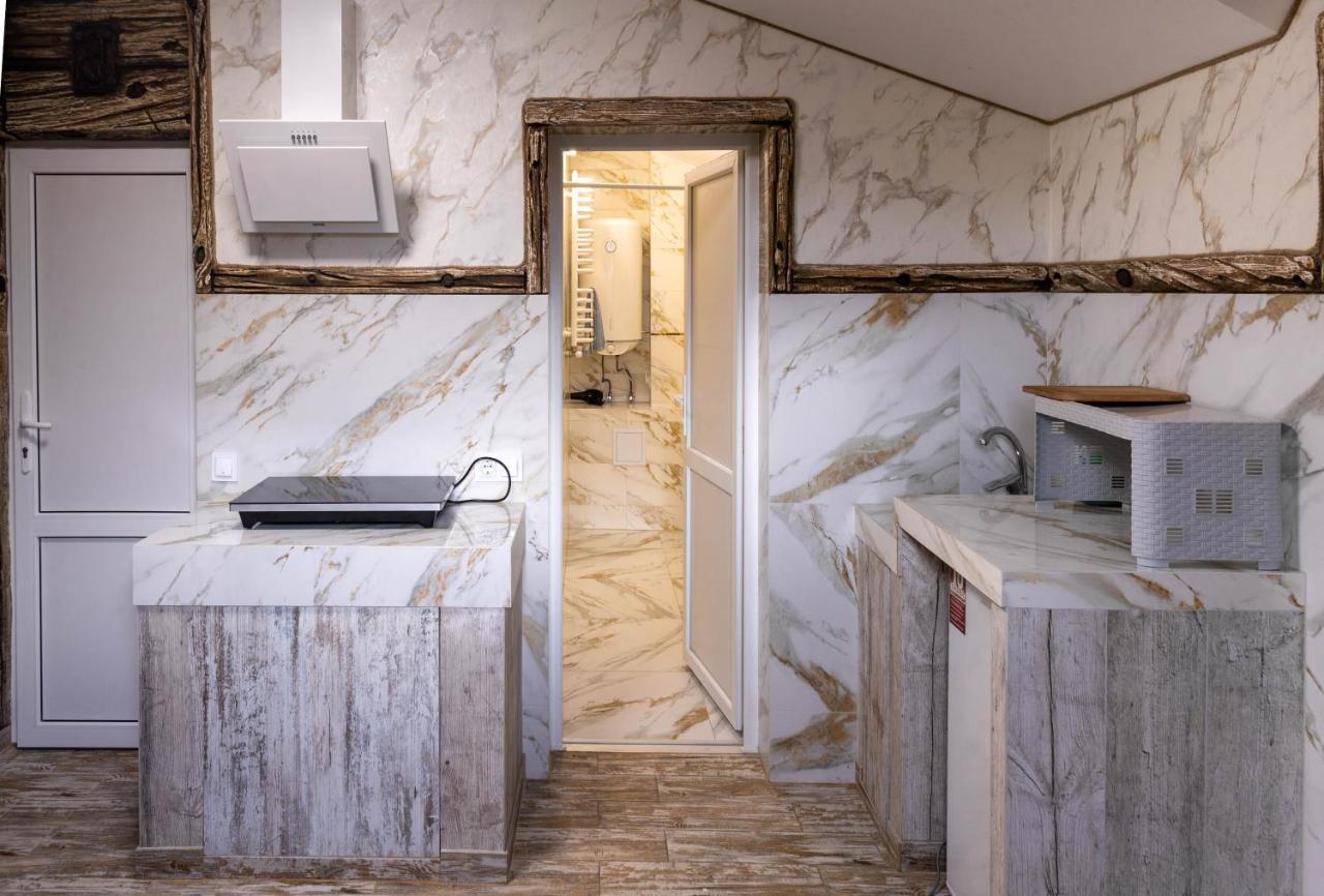 Apartments U Ratushi Каменец-Подольский Экстерьер фото