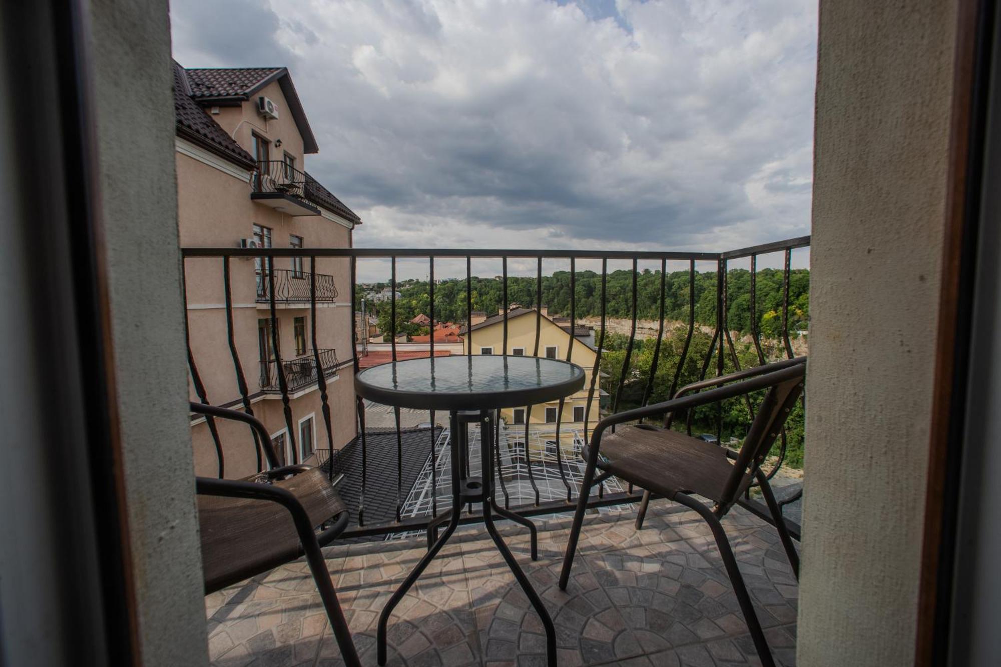 Apartments U Ratushi Каменец-Подольский Экстерьер фото