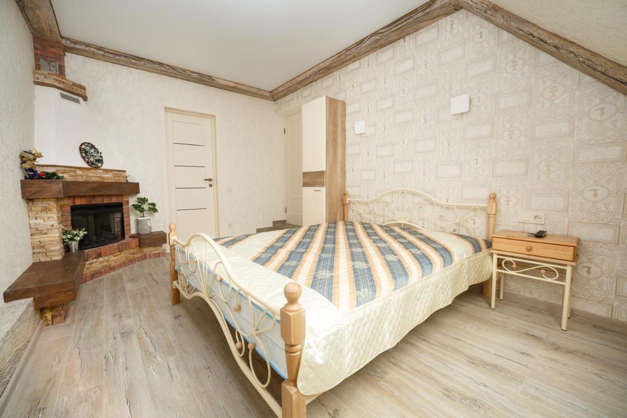 Apartments U Ratushi Каменец-Подольский Экстерьер фото